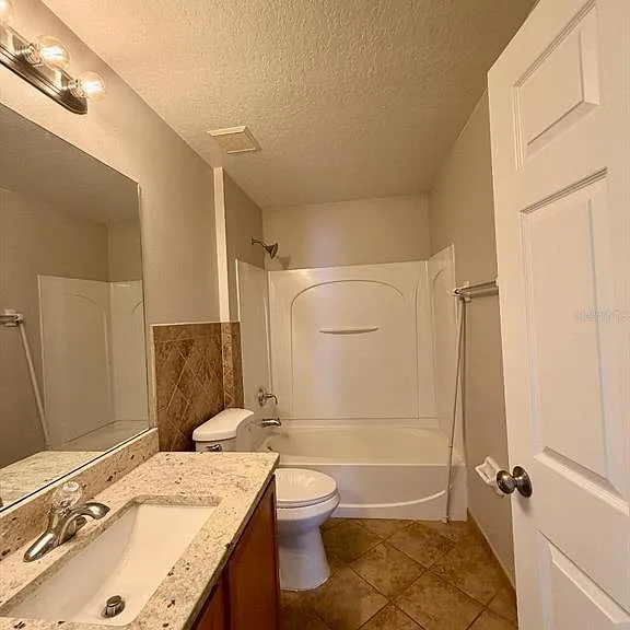 881 Hanford Dr — Photo 13
