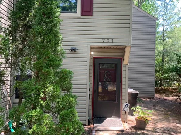 701 Bromley Est, Clementon, NJ 08021