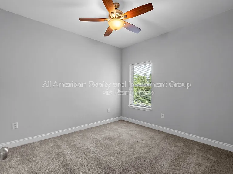 181 Johnson Ct — Photo 20
