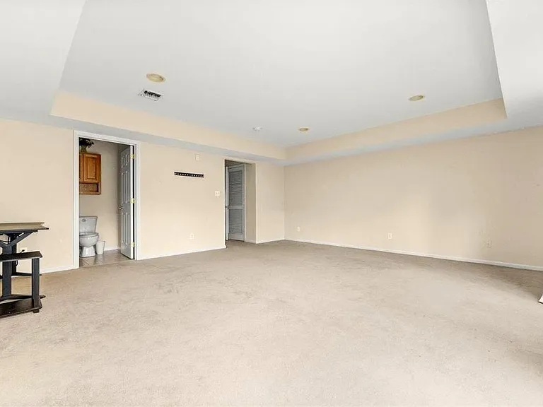 2 Hops Commons Ct — Photo 3