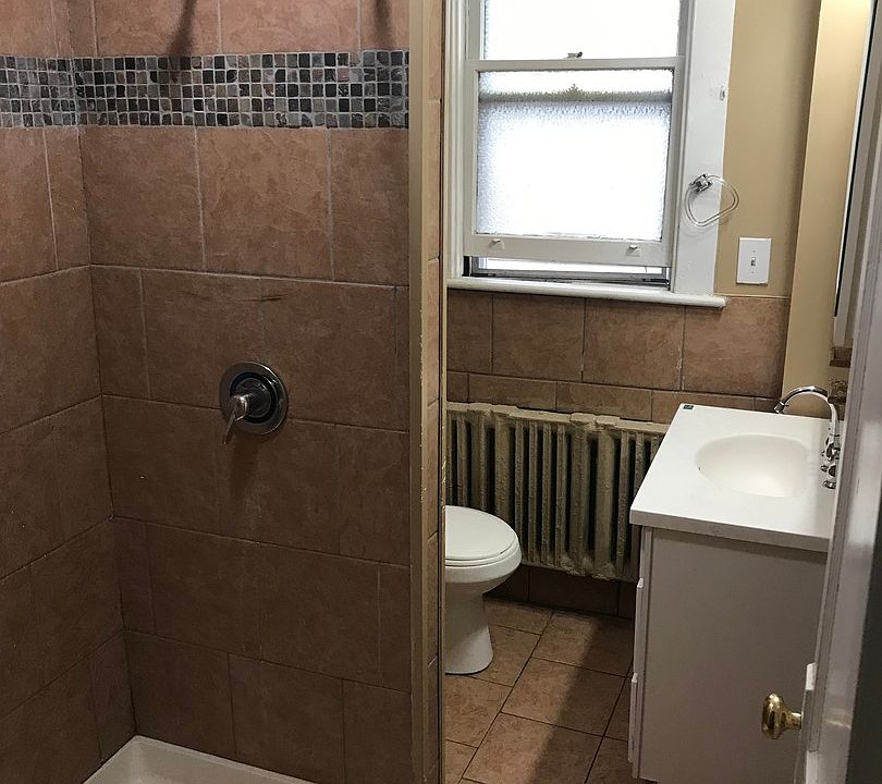 1st image of 573 Morris St #A