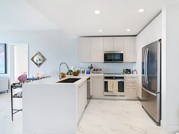 1800 NW 136th Ave #2402, Fort Lauderdale, FL 33323