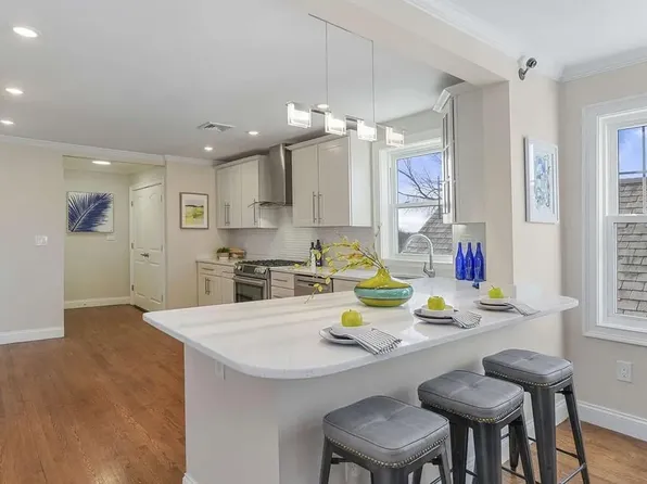 54 Clarendon Ave #3, Somerville, MA 02144