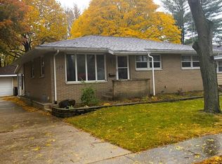 175 N Washington St, Coal City, IL 60416