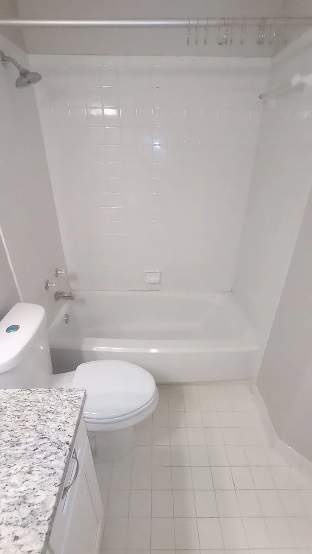 Remodeled 1 Bed 1 bath Condo Near Campus — Photo 3