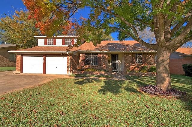 1st image of 424 Marion Ln
