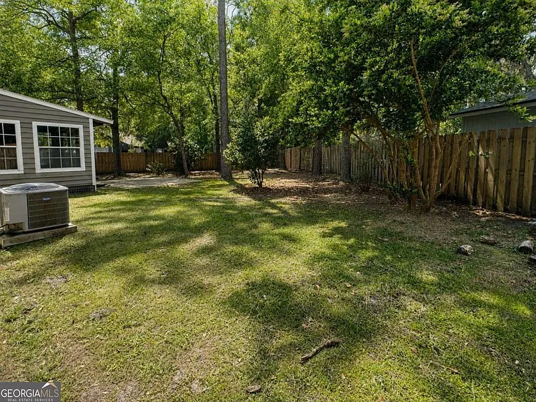 110 Bachlott Rd — Photo 32