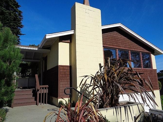 1st image of 2720 Valleywood Dr
