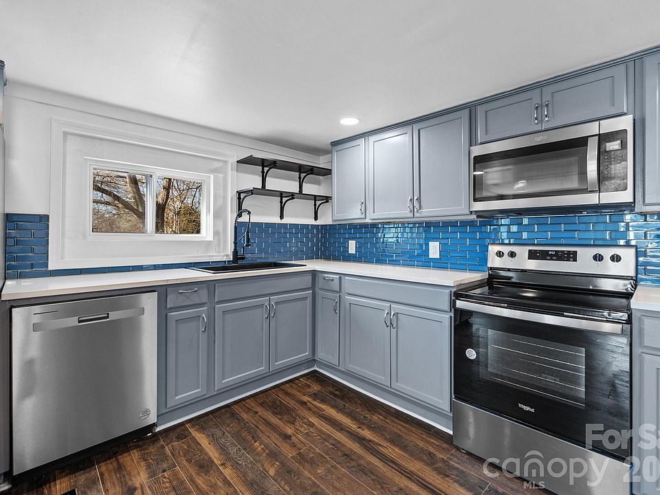 1st image of 306 Ridge St
