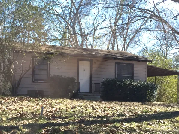 1306 N Rodeo St, Gladewater, TX 75647