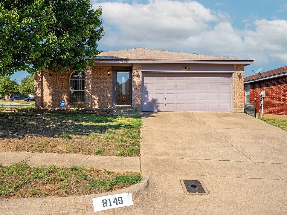 1st image of 8149 Twin Oaks Trl
