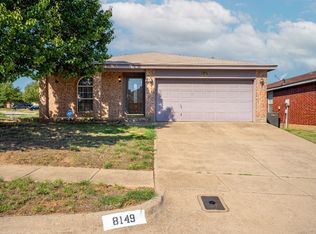 8149 Twin Oaks Trl, Fort Worth, TX 76134