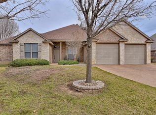 5400 Shasta Ridge Ct, Fort Worth, TX 76123