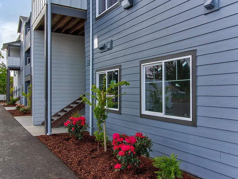 Whitney Lane Apartments — Photo 4