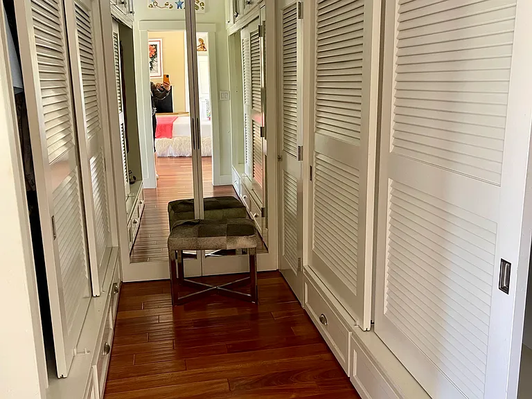 34 Hollins Dr — Photo 17