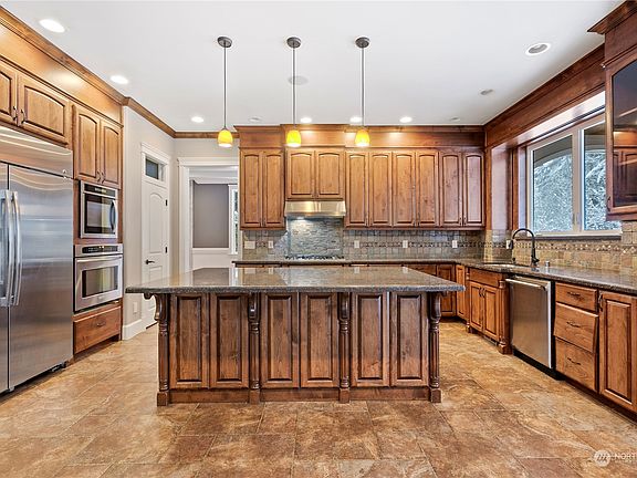 5th image of 11331 49th Street NE