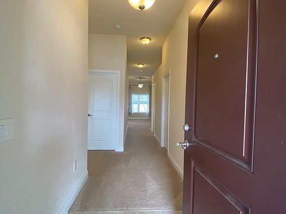 2nd image of 652 Meadow Pointe Dr