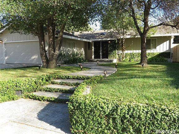 2nd image of 7606 Rosewood Dr