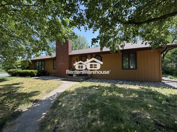 52 West Rd, Circle Pines, MN 55014