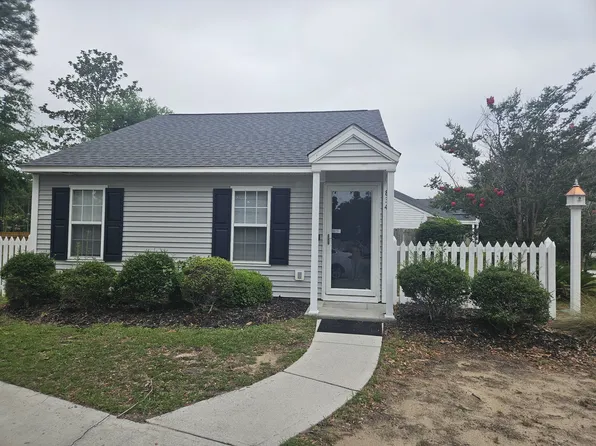 834 Southern Charm Dr, Wilmington, NC 28412