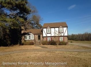 8811 S Quaker Rd, Quinton, VA 23141