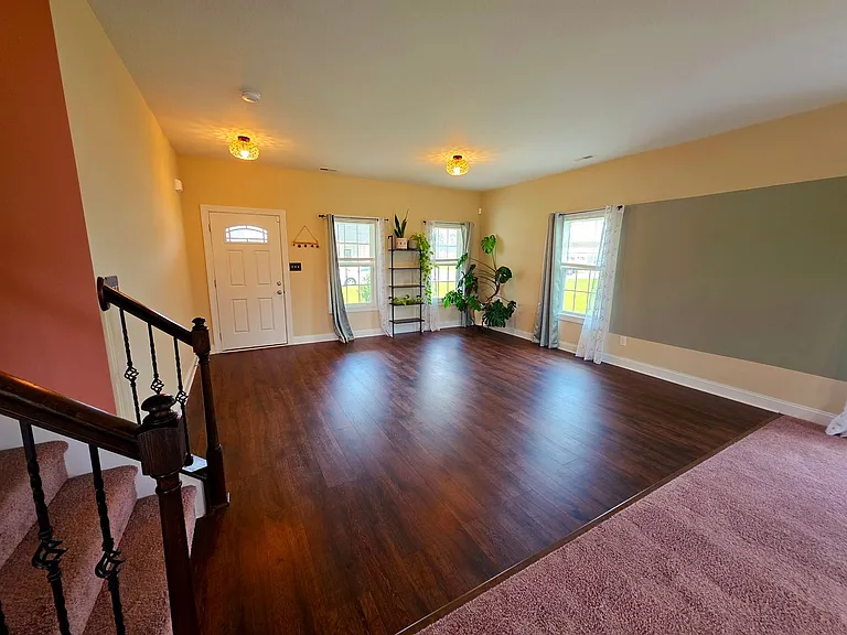 406 Tyrrell Trl — Photo 9