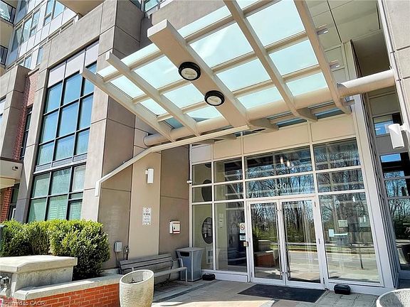 4th image of 190 Borough Dr #709