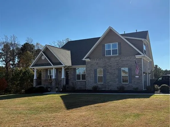 2641 Lunsford Rd, Summerfield, NC 27358