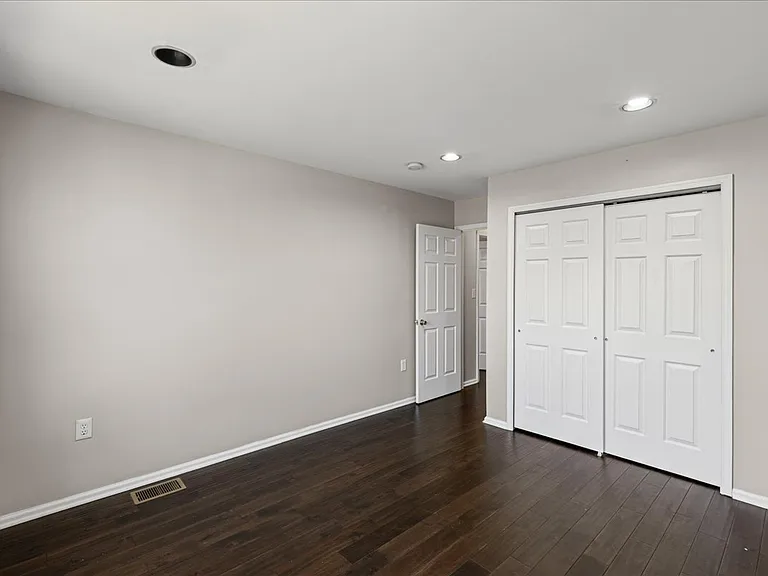 302 Wellington Park Dr — Photo 21