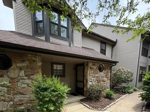 242 Sassafras Ct, Warrington, PA 18976