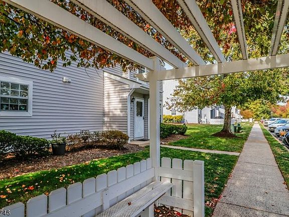 3rd image of 80 Almond Dr
