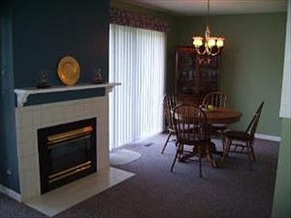 4th image of 865 Victoria Dr
