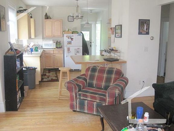 3rd image of 337 Faneuil St #3C