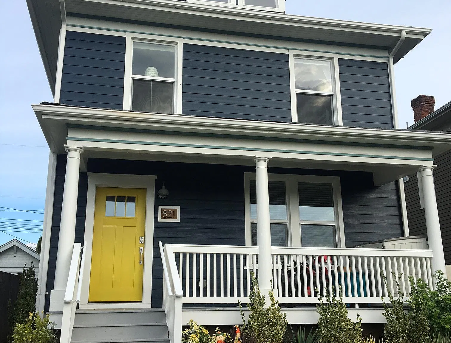 4 bed, 2200 sqft, $3,400 — Photo 1