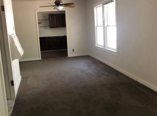1318 Avenue N, Huntsville, TX 77340