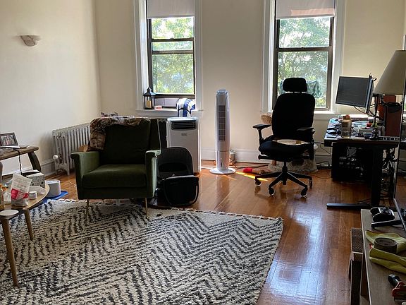 2nd image of 192 N Broadway #21