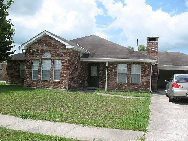 1st image of 300 Angelle Dr