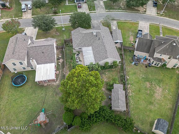4th image of 11893 Summerhaven Cir