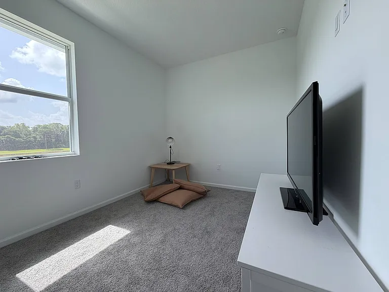 4402 Longwood — Photo 19