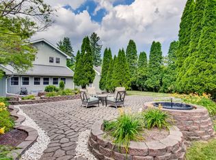 136 E Morrison Ave, Mount Prospect, IL