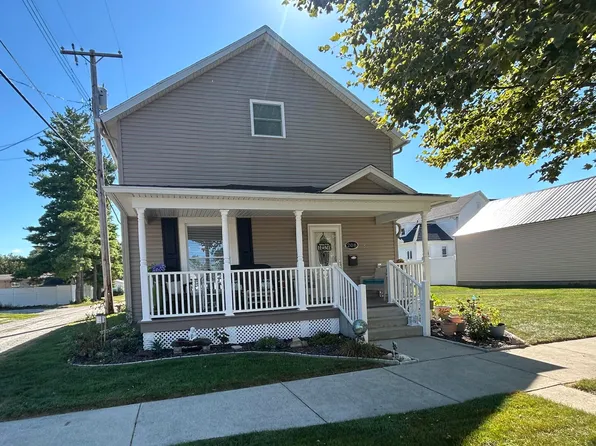 208 Court St, Wapakoneta, OH 45895