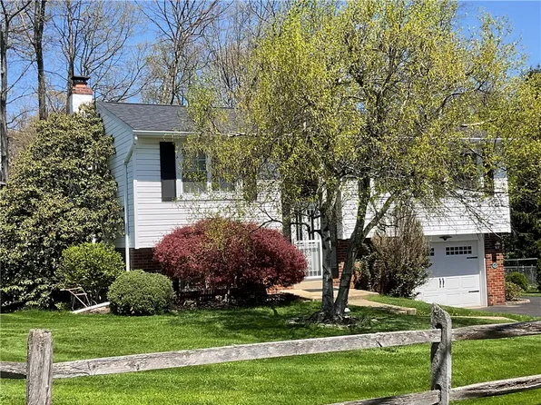 155 David Dr, Butler, PA 16001