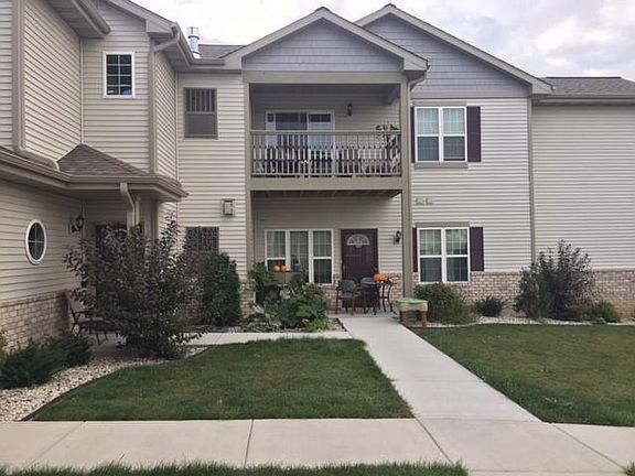 2nd image of 3530 E Squire Ave #201