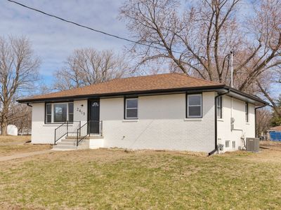2419 E 23rd St, Des Moines, IA, 50317