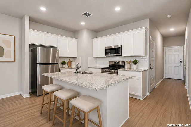 3 bed, 2.5 bath, 1345 sqft, $1,450 — Photo 4