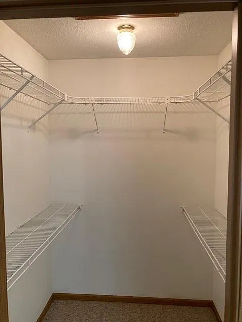 2 bed, 750 sqft, $550 — Photo 4