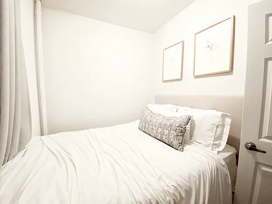 Rented by Waverly Realty Associates | media 2