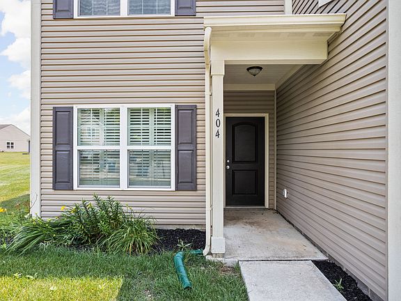 3rd image of 404 Shadetree Ct