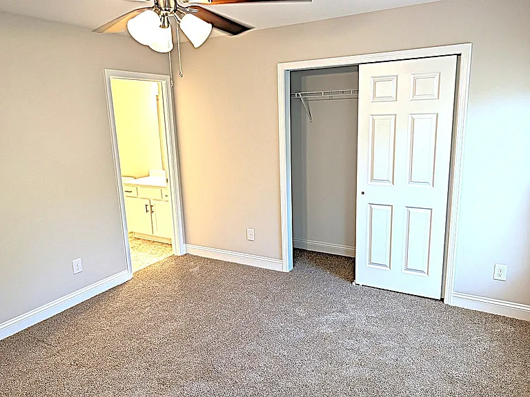 138 Loren Rd — Photo 11