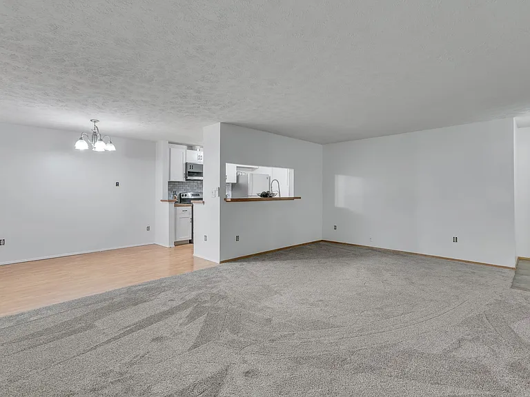 8011 116th St E — Photo 6